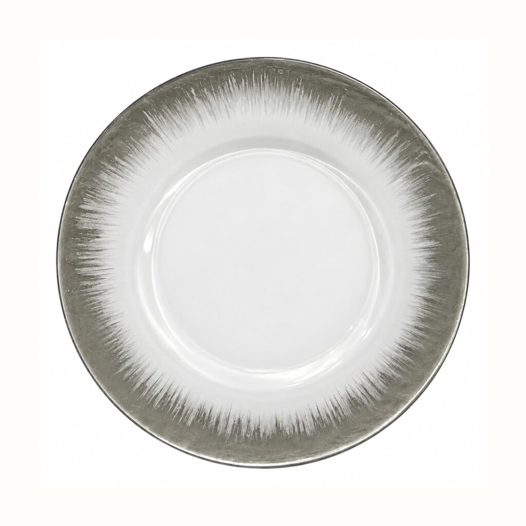 Leaf textured charger plate